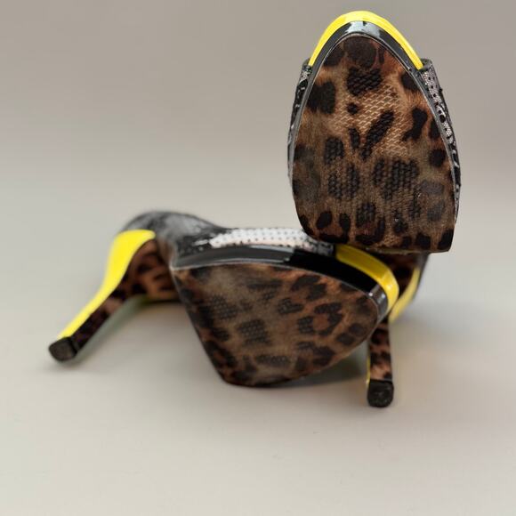 Betsey Johnson Yellow Leopard Print Platform Heels - Picture 6 of 6